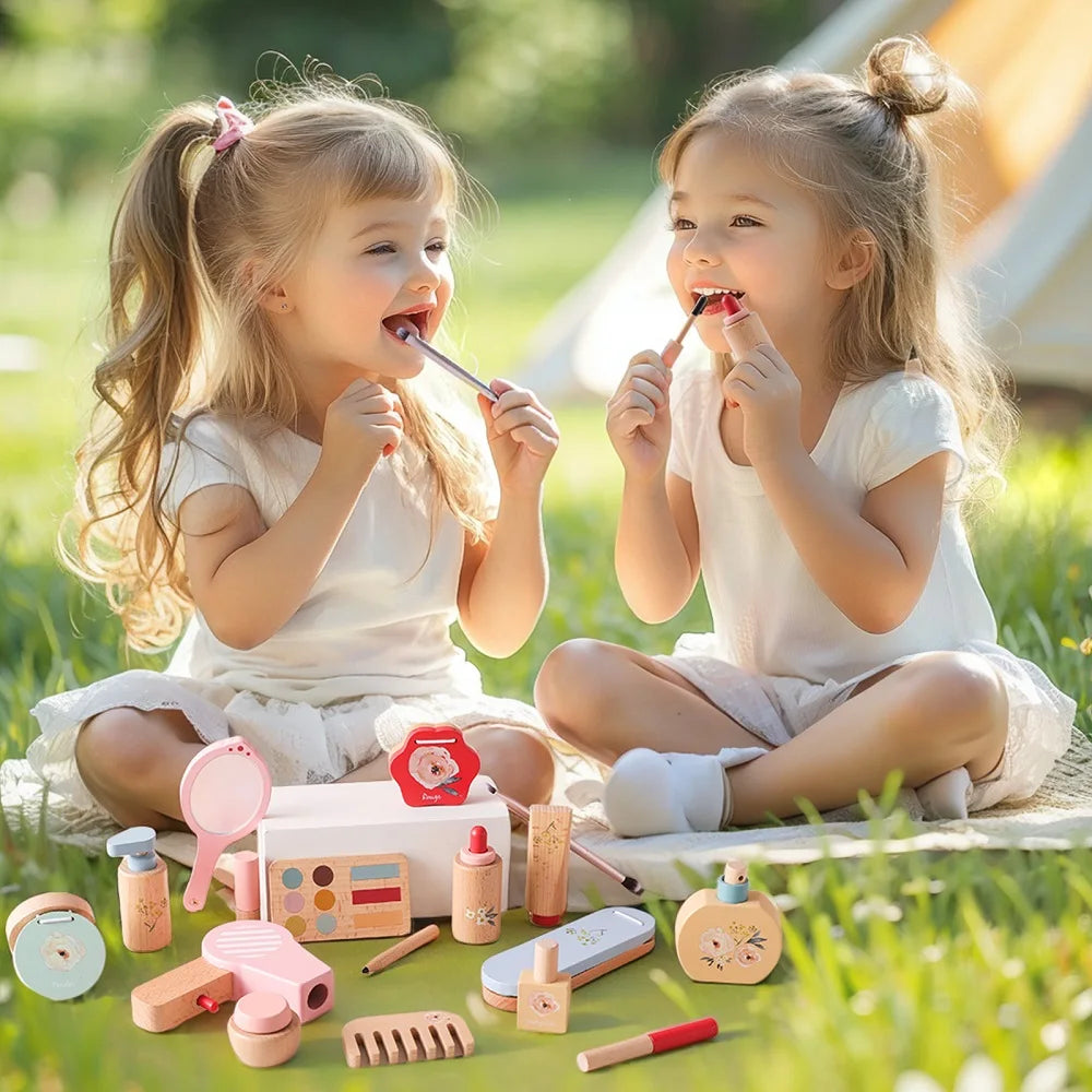 Baby Wooden Pretend Play Makeup Toys Simulation Cosmetics Set Girls Play House Hairdressing Simulation Make Up Preschool Toys