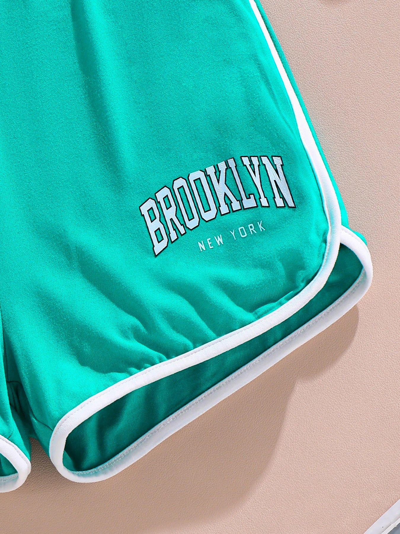 Summer girls' fashion 3-piece set, cool and breathable mesh short sleeved T-shirt+letter printed suspender+shorts