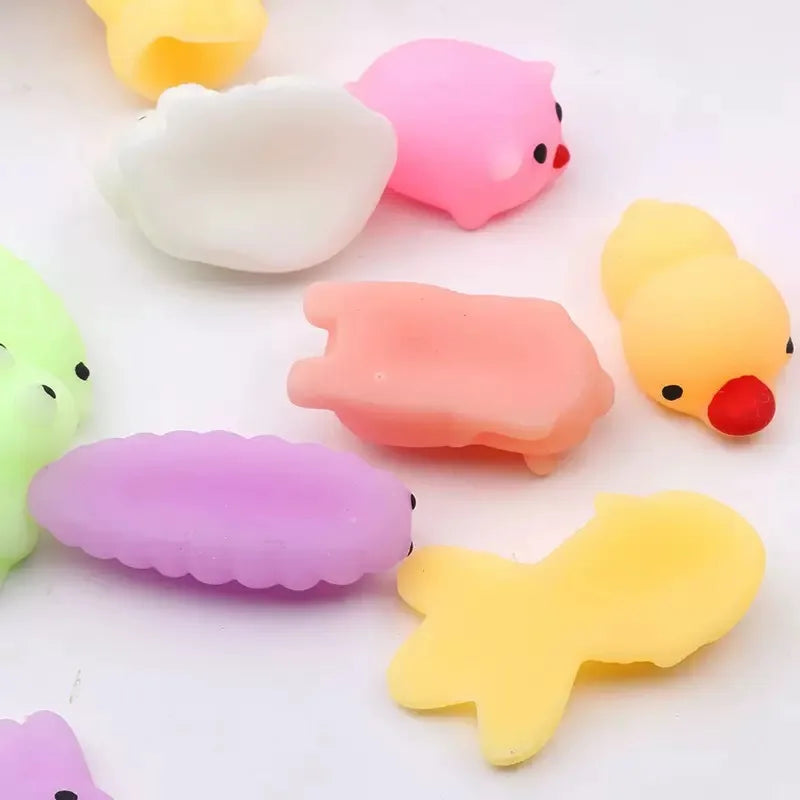 20 Pcs Random Mini Cute  Animals Vent and Relieve Stress with Toys and Small Gifts Soft Rubber Animal Pinching